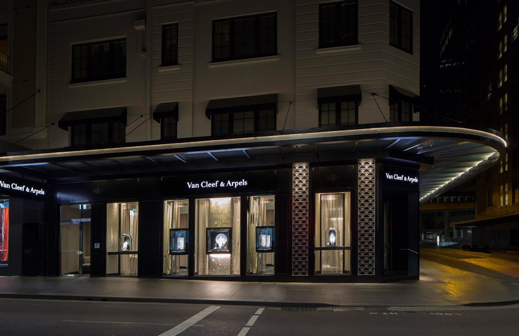 Alucobond shopfront Van Cleef & Arpels
