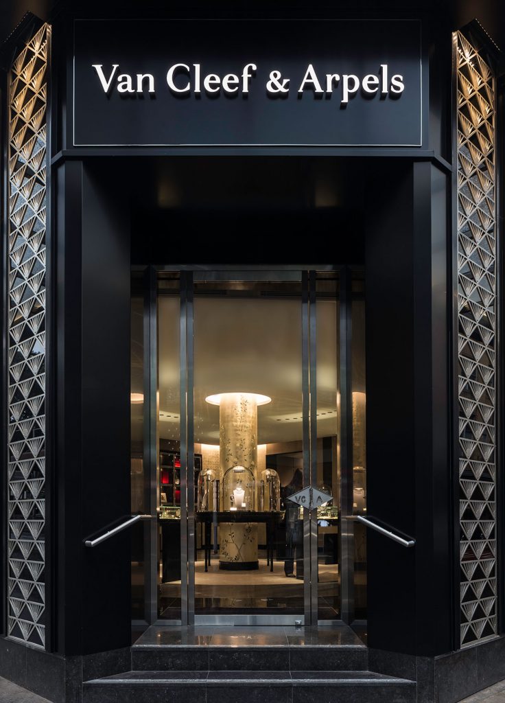 Alucobond shopfront Van Cleef & Arpels