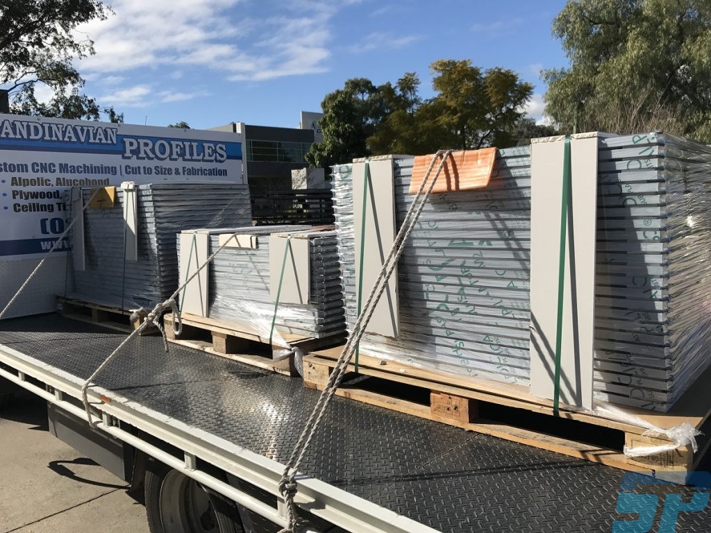 Alpolic panels, cassette fixing method