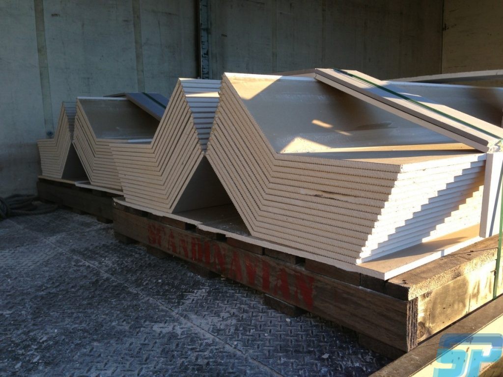 Splayed ceiling bulkheads