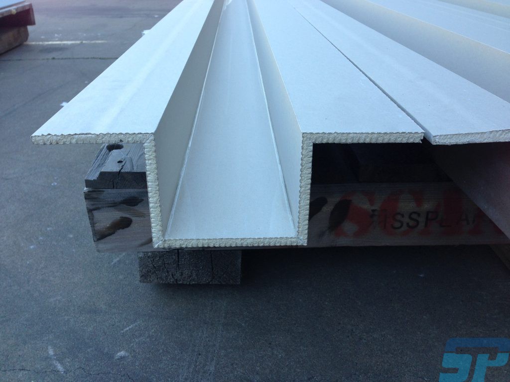Top hat plasterboard prefold