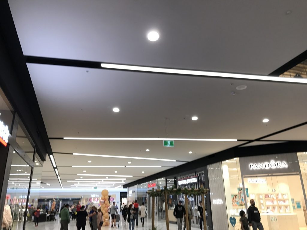 Prefinished plasterboard bulkheads