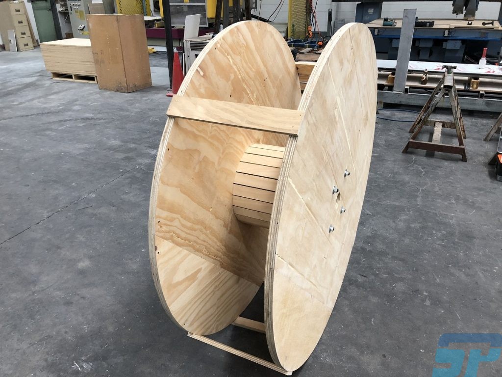 Plywood spools