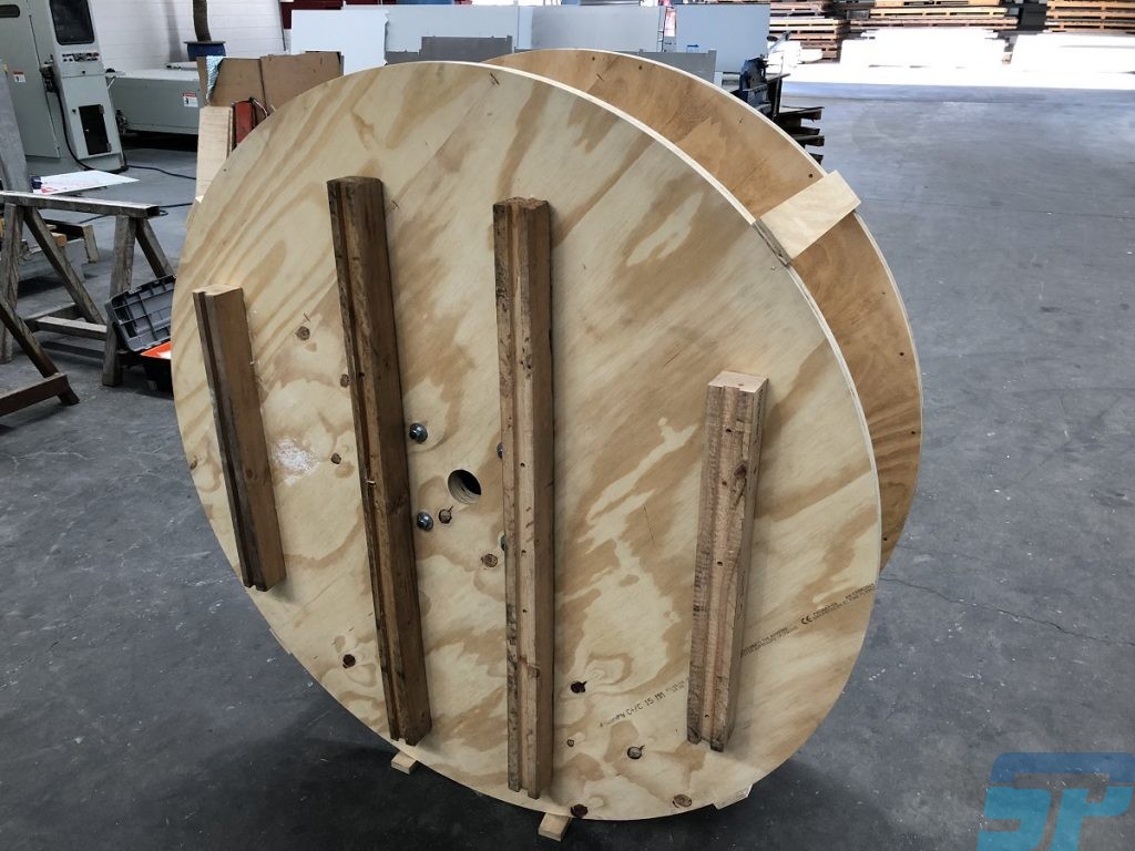 Plywood spools
