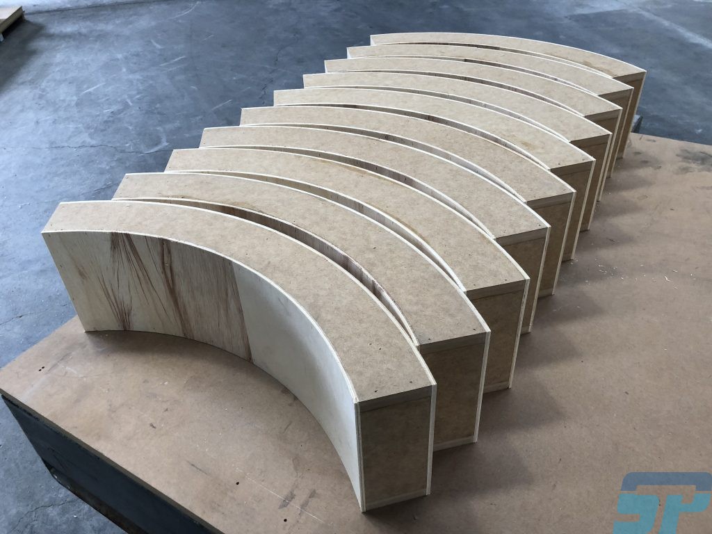 Curved corner ceiling coffer